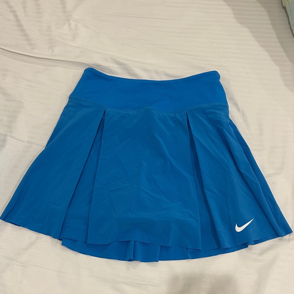 NWT Nike Women's Vibrant Blue Skater Skirt